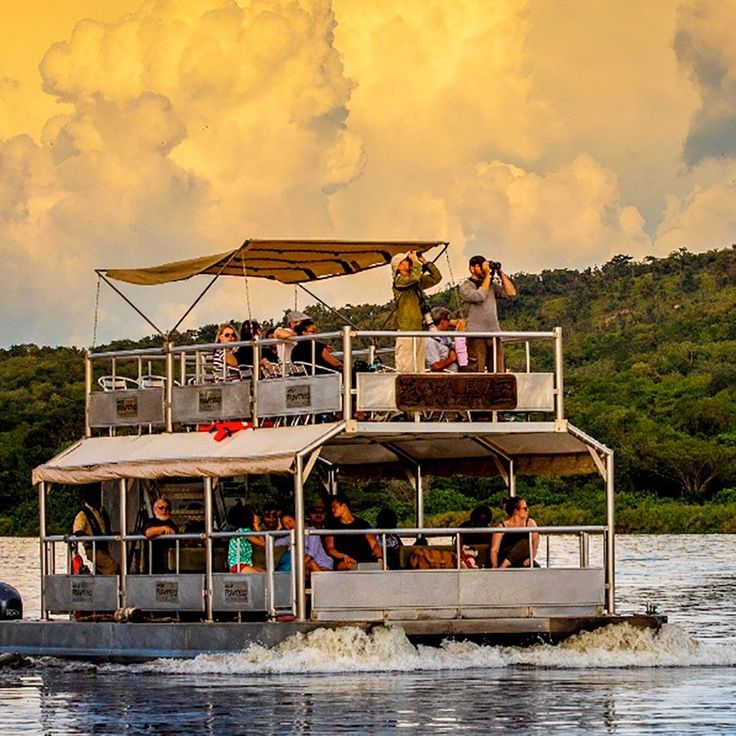 A boat cruise in the famous Murchison falls National park